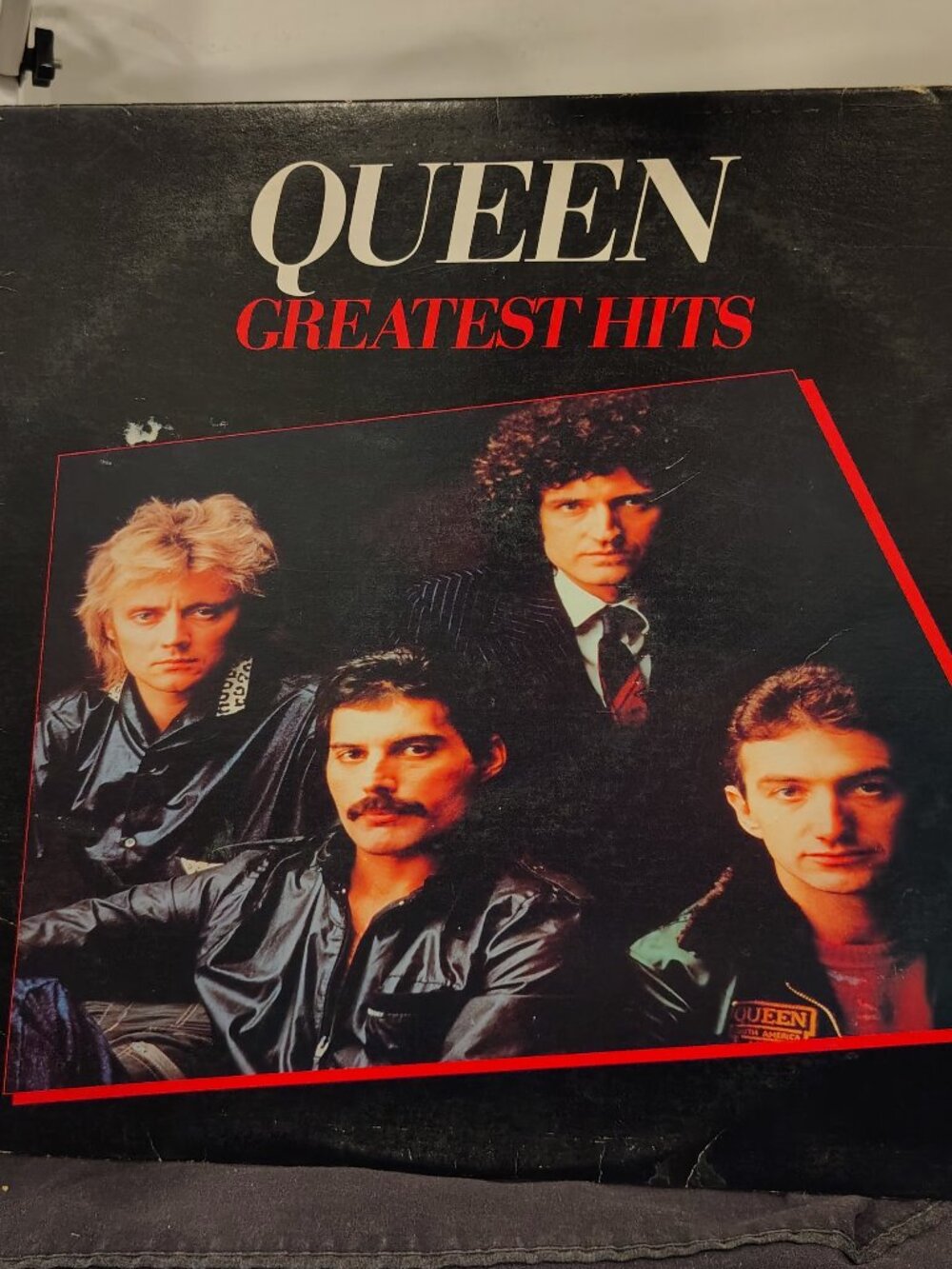 Queen Greatest Hits 1981 Elektra 5E-564  R-134119 w/ Inner Sleeve